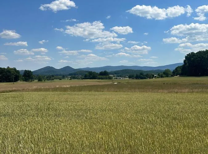 Karkonoski Glamping * Lomnica (Jelenia Gora)