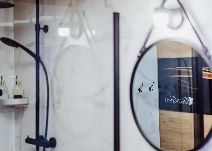 Karkonoski Glamping * Lomnica (Jelenia Gora)